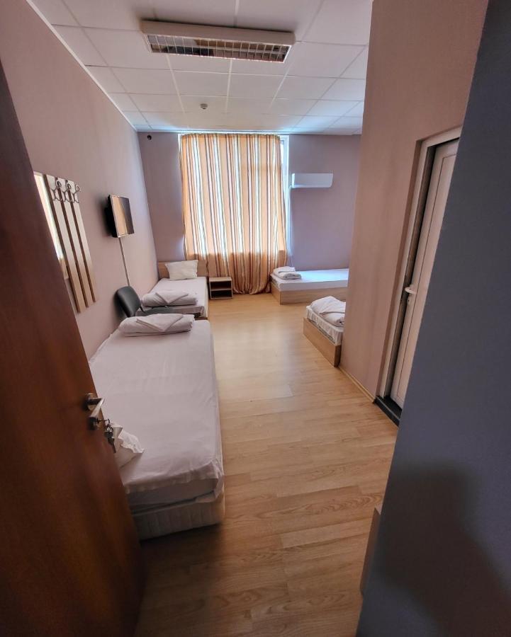 Provans Famili Hotel Letnitsa Екстер'єр фото
