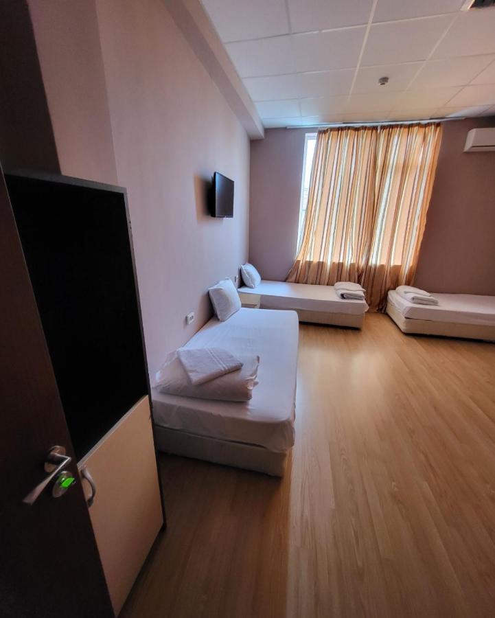 Provans Famili Hotel Letnitsa Екстер'єр фото