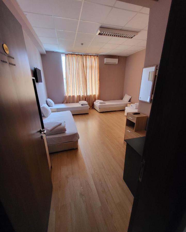 Provans Famili Hotel Letnitsa Екстер'єр фото