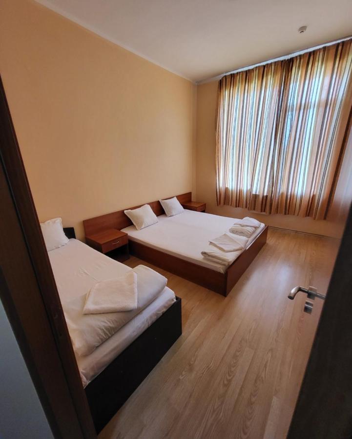Provans Famili Hotel Letnitsa Екстер'єр фото