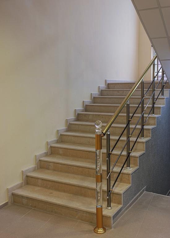Provans Famili Hotel Letnitsa Екстер'єр фото